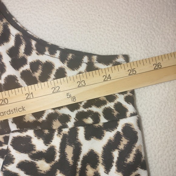 Worthington Woman Size 3X Sleeveless Blouse Animal Print Embellished Collar. - Picture 5 of 6